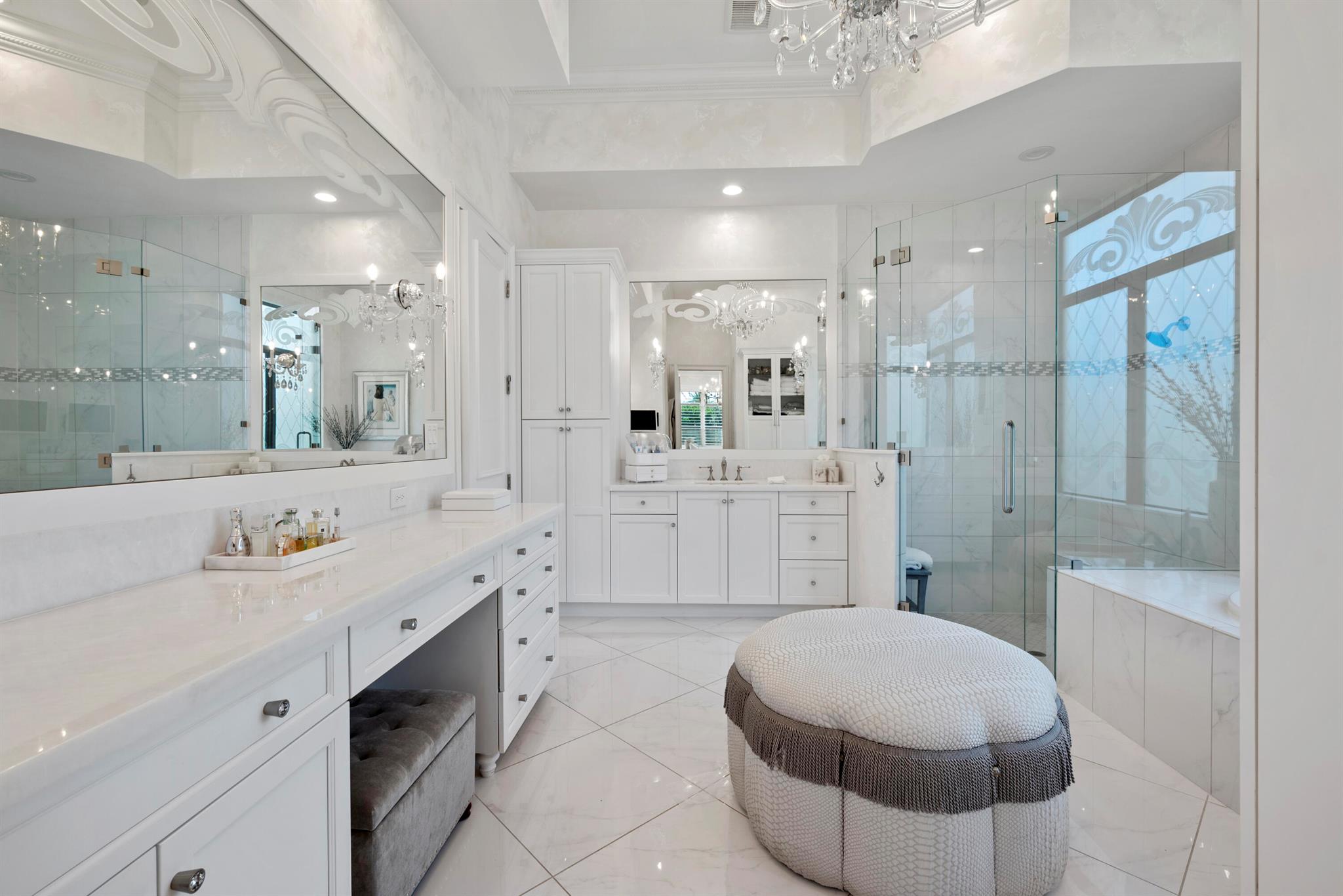 SEVEN BRIDGES - Residential