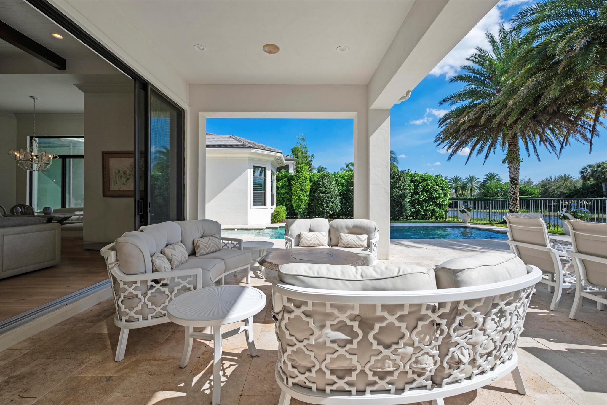 SEVEN BRIDGES - Residential