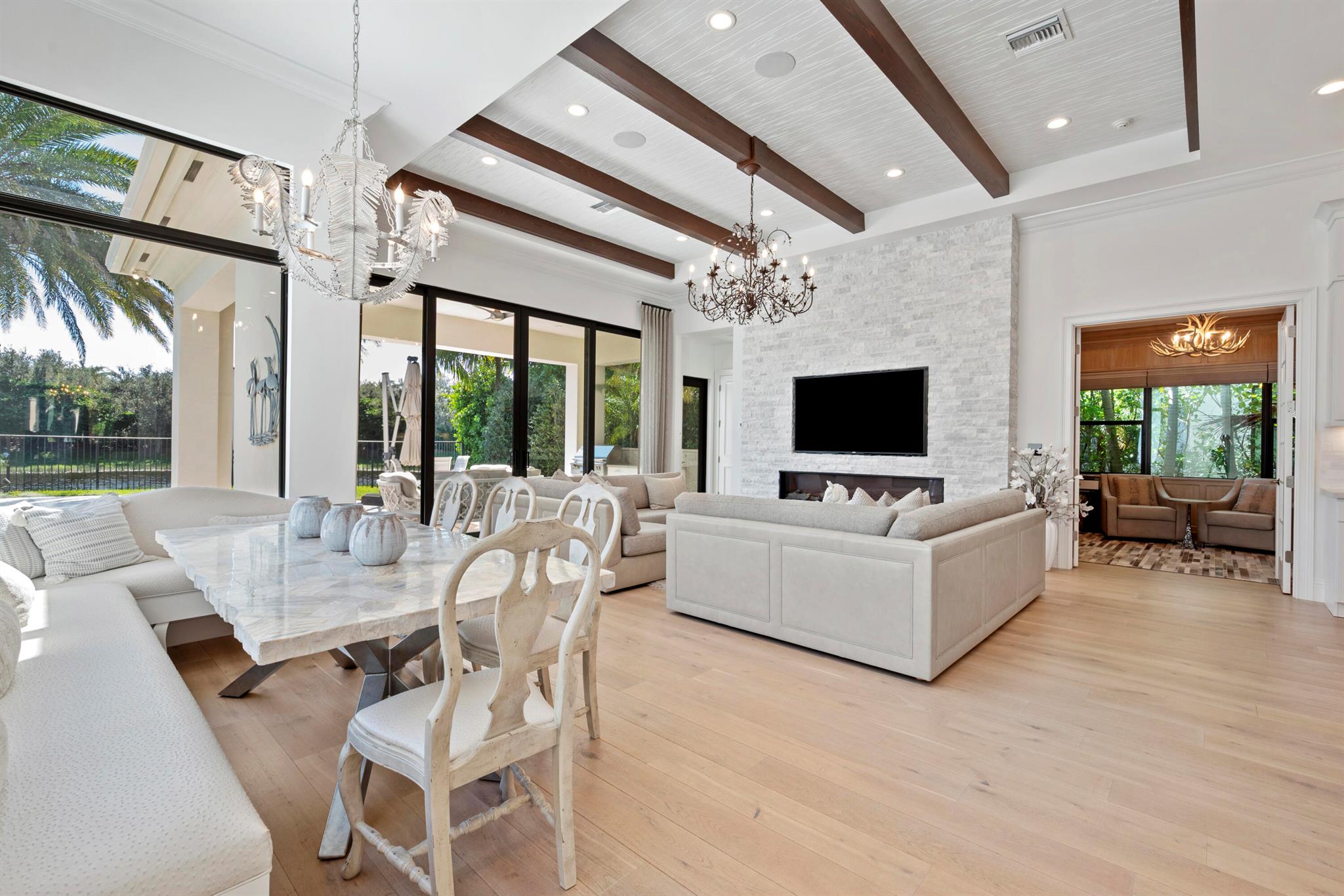 SEVEN BRIDGES - Residential