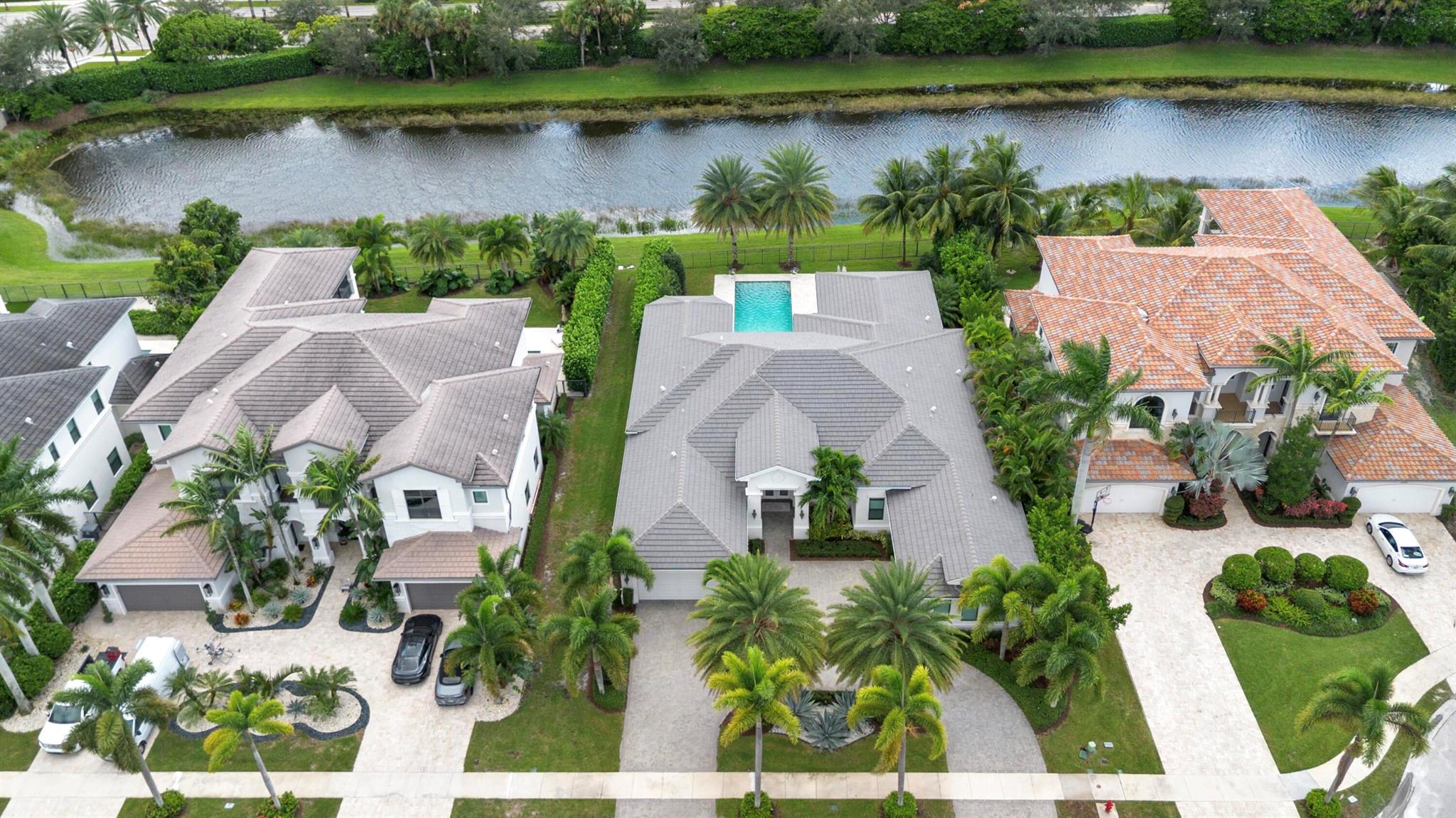 SEVEN BRIDGES - Residential