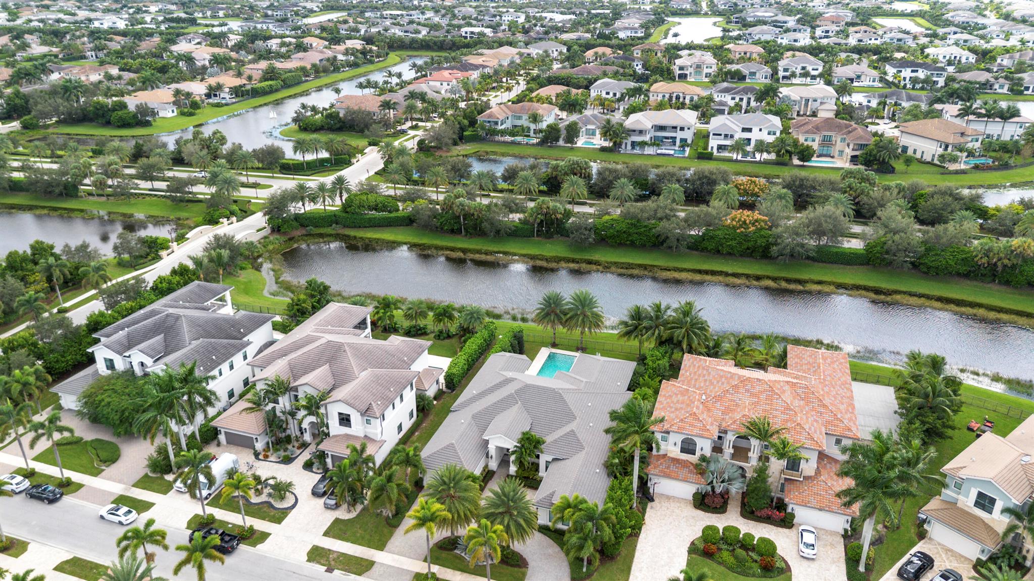 SEVEN BRIDGES - Residential