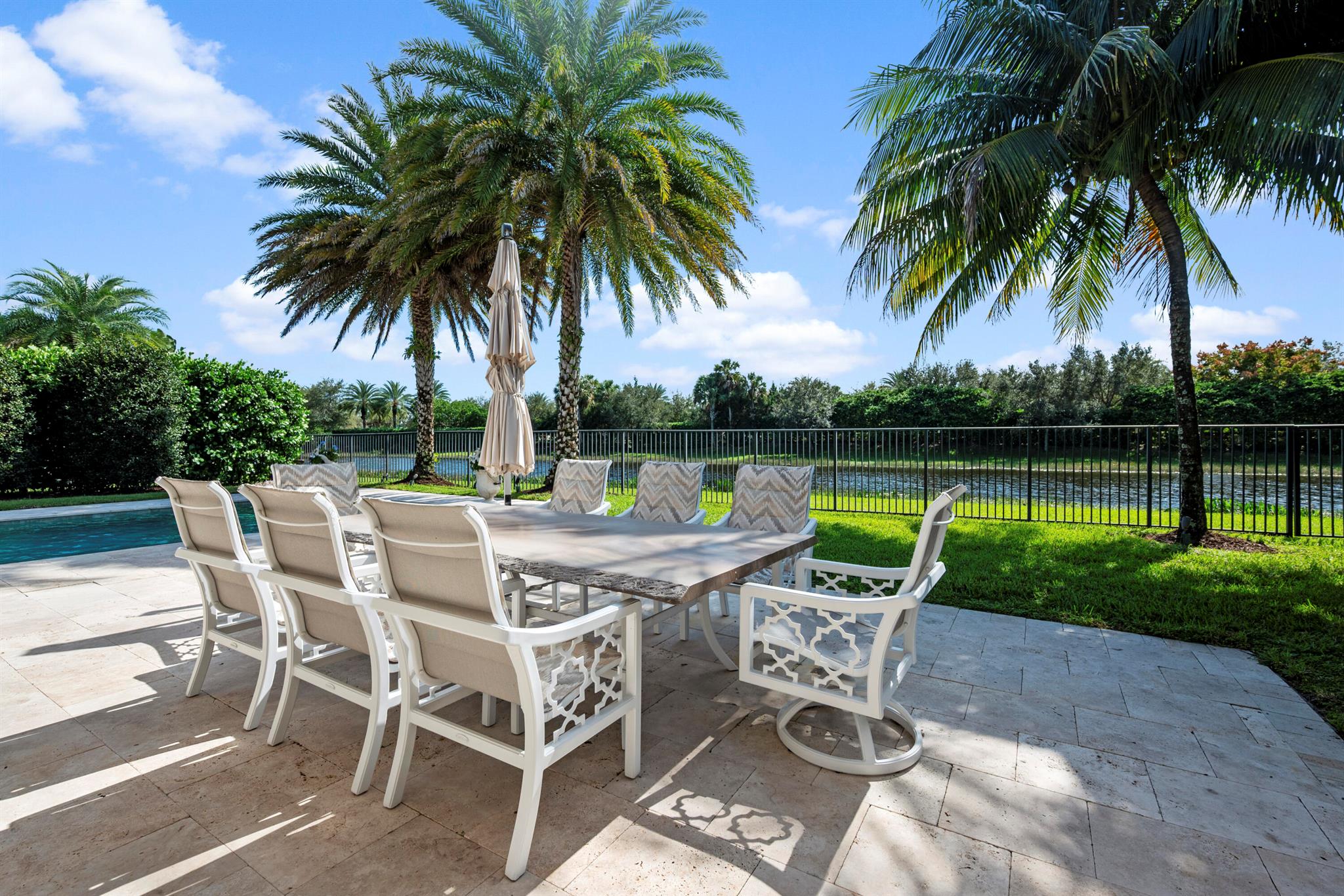 SEVEN BRIDGES - Residential