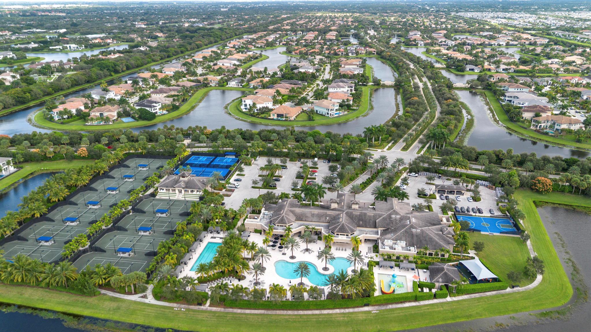 SEVEN BRIDGES - Residential