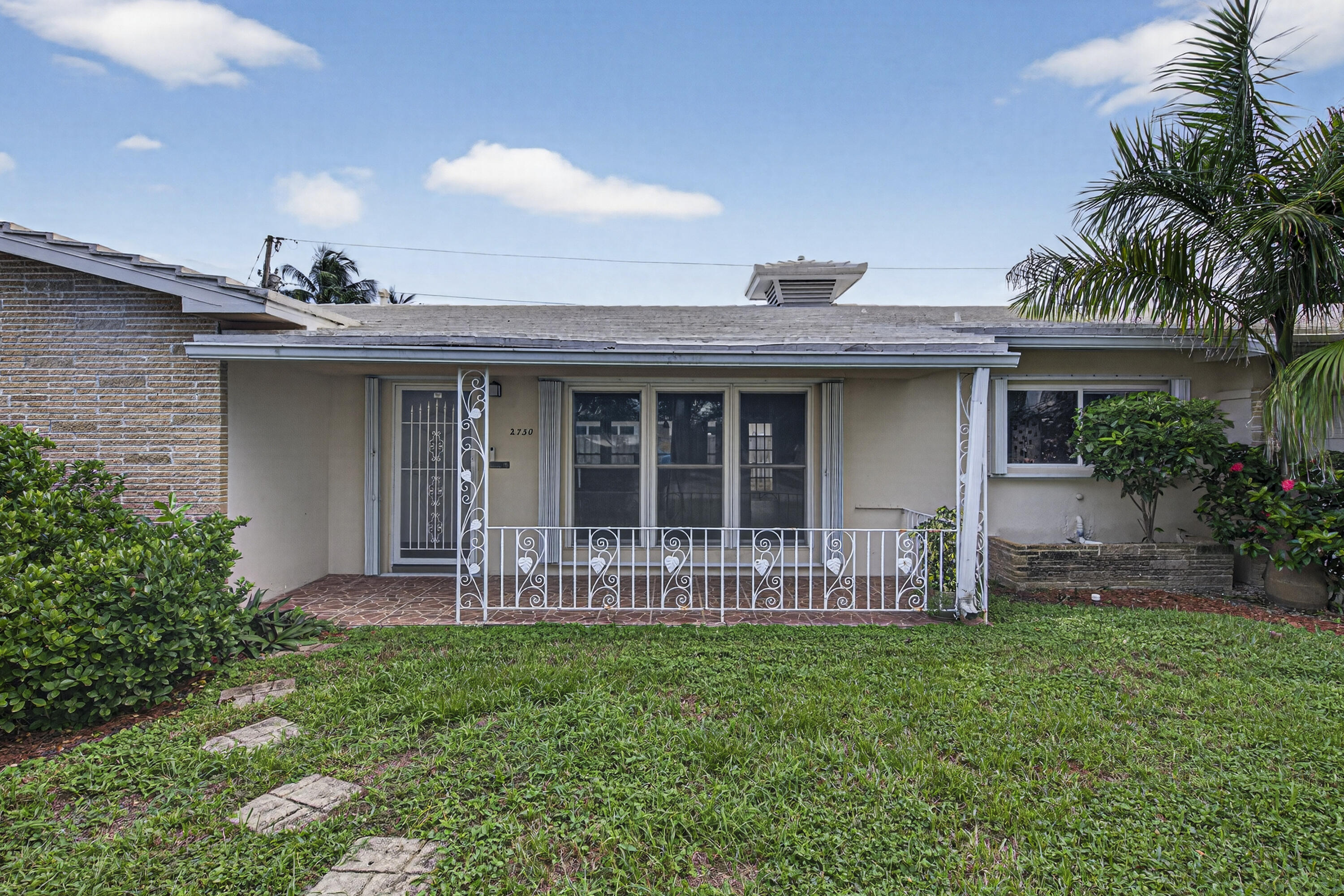 PALM RIDGE - Residential Lease