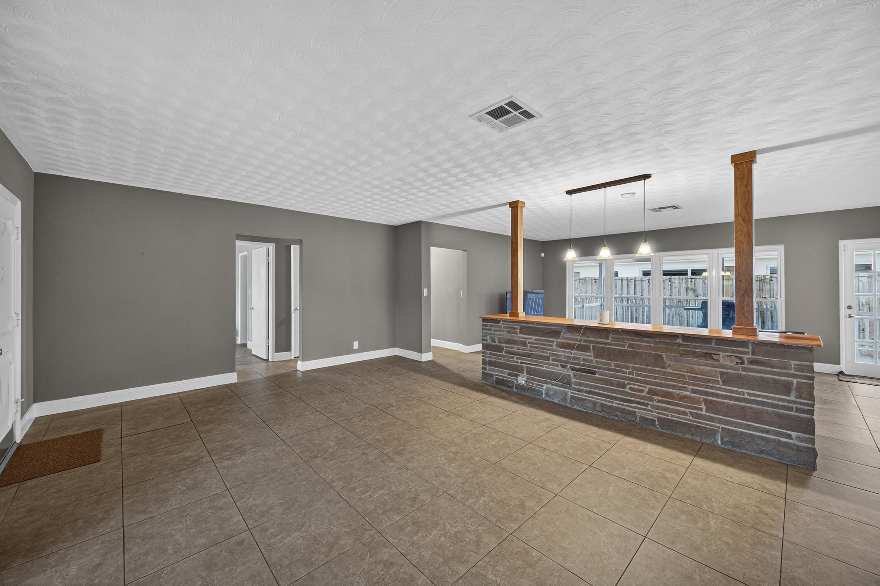 PALM RIDGE - Residential Lease