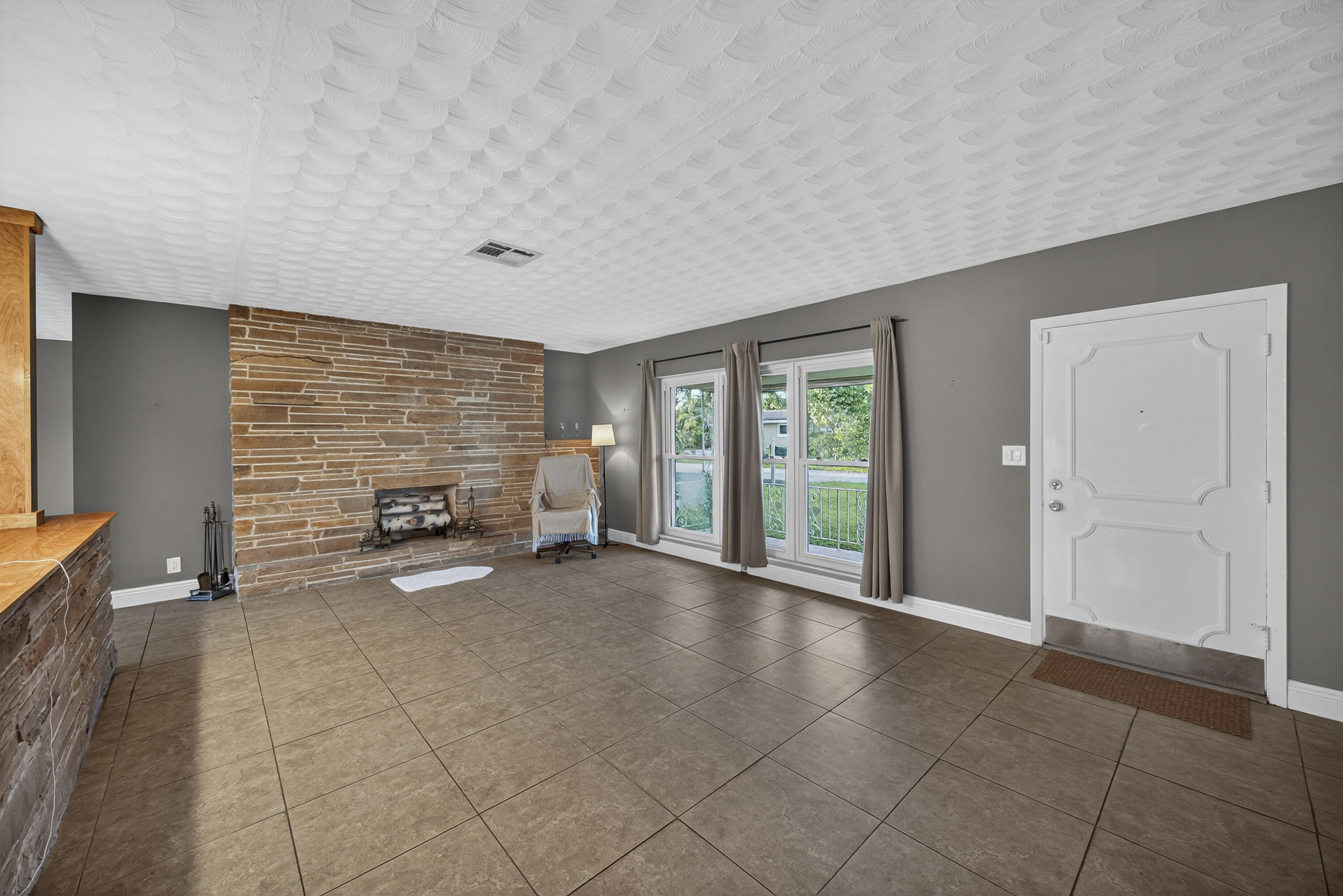 PALM RIDGE - Residential Lease