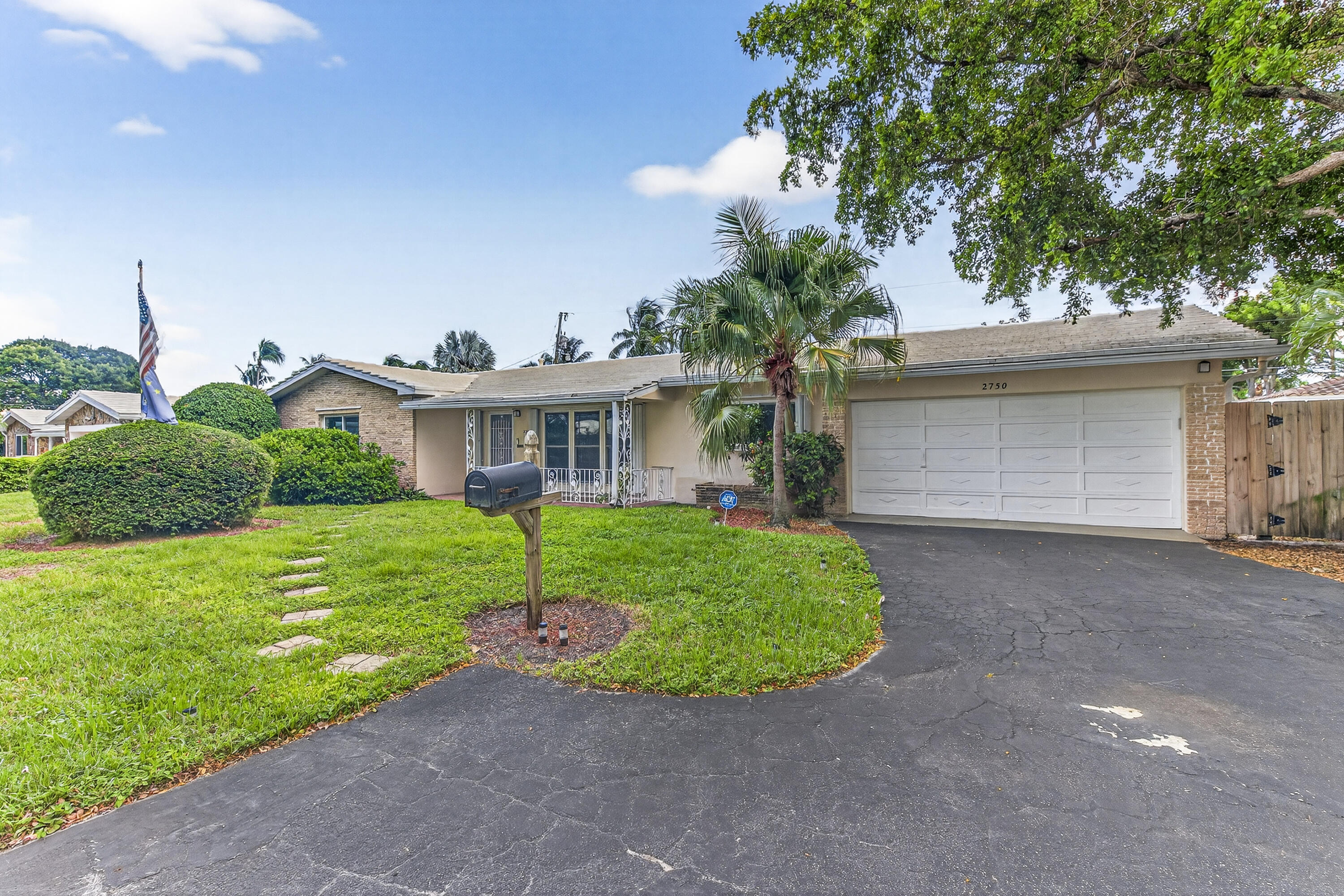 PALM RIDGE - Residential Lease