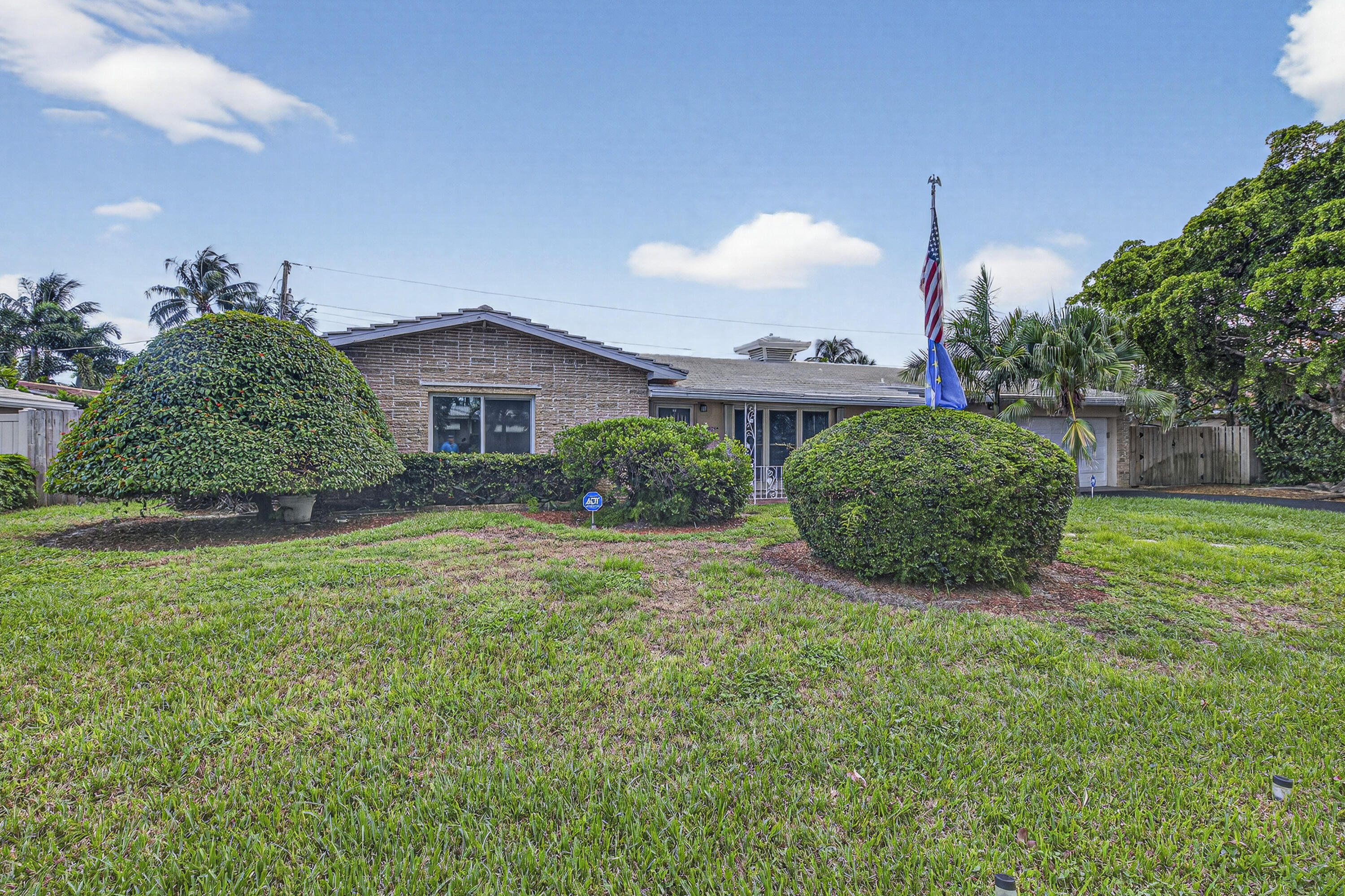 PALM RIDGE - Residential Lease