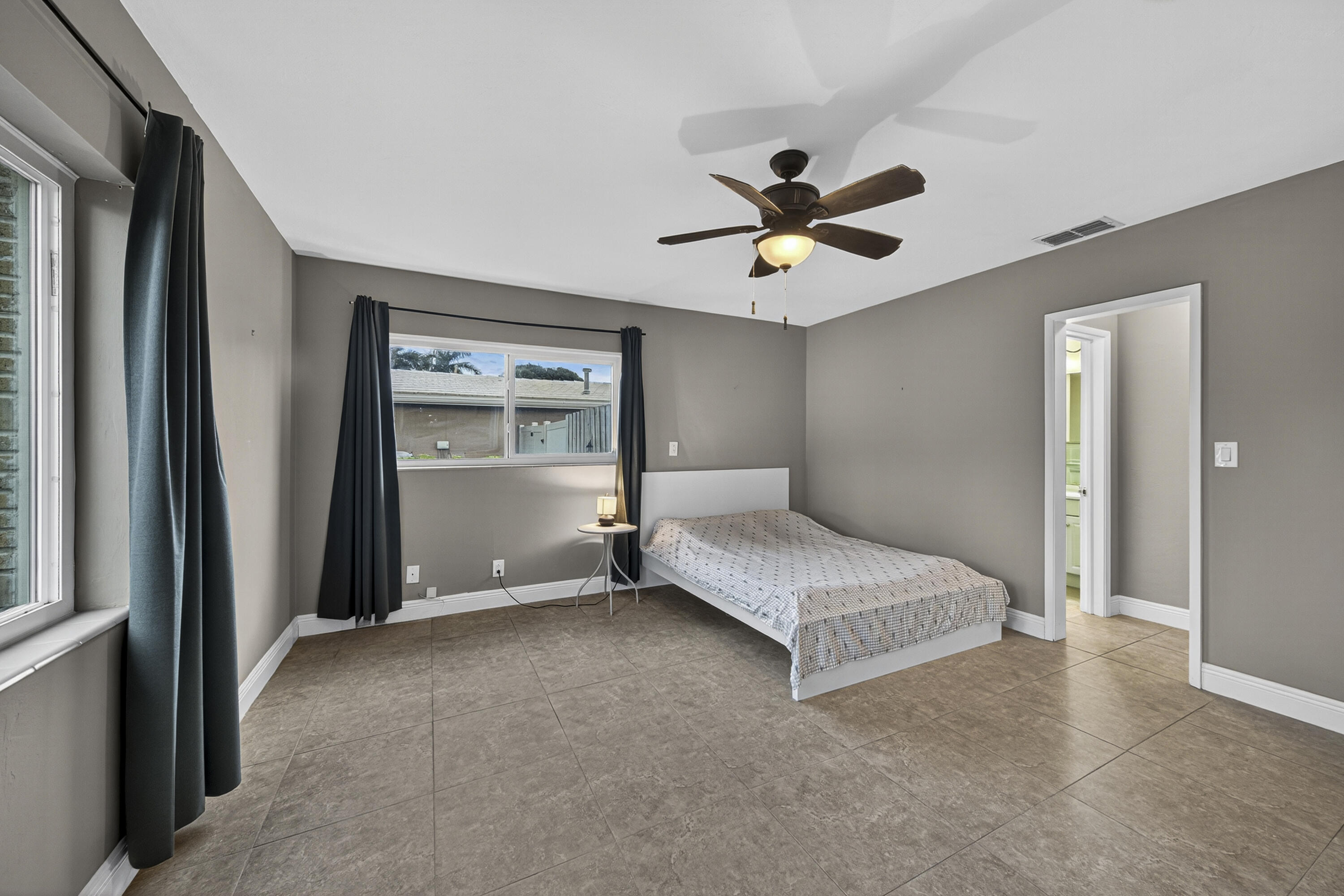 PALM RIDGE - Residential Lease