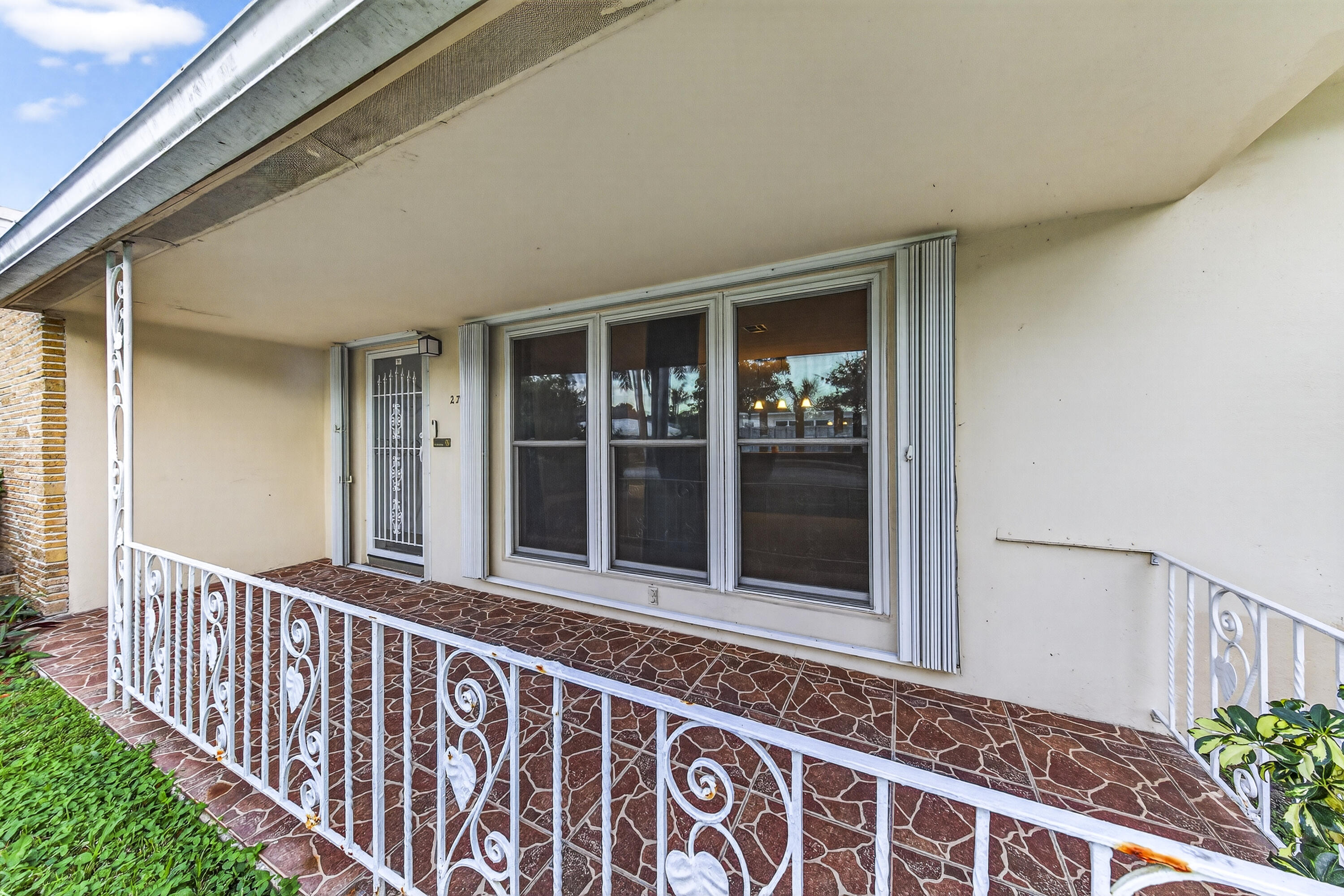 PALM RIDGE - Residential Lease