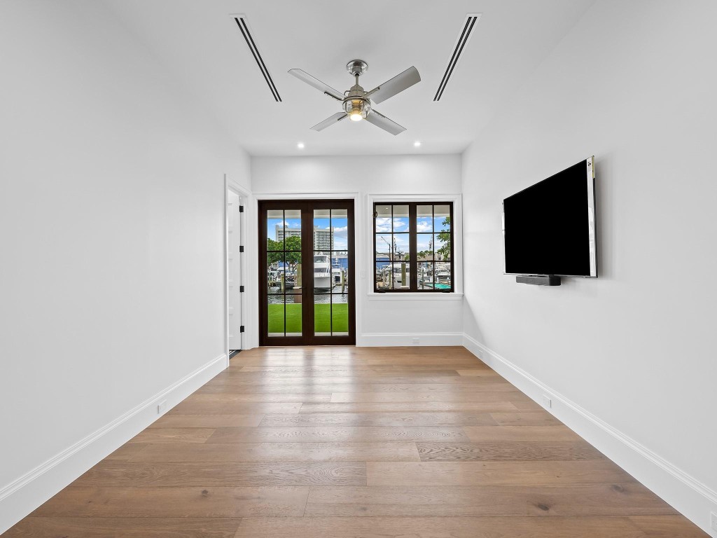 Lauderdale Harbors - Residential