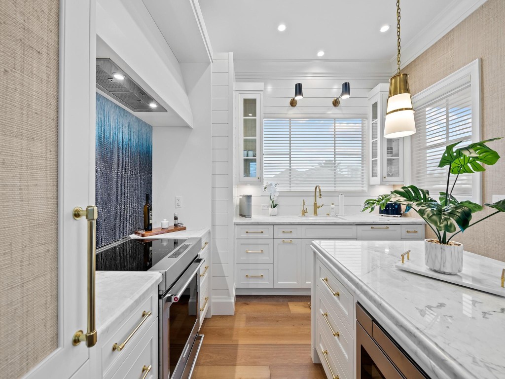 Lauderdale Harbors - Residential