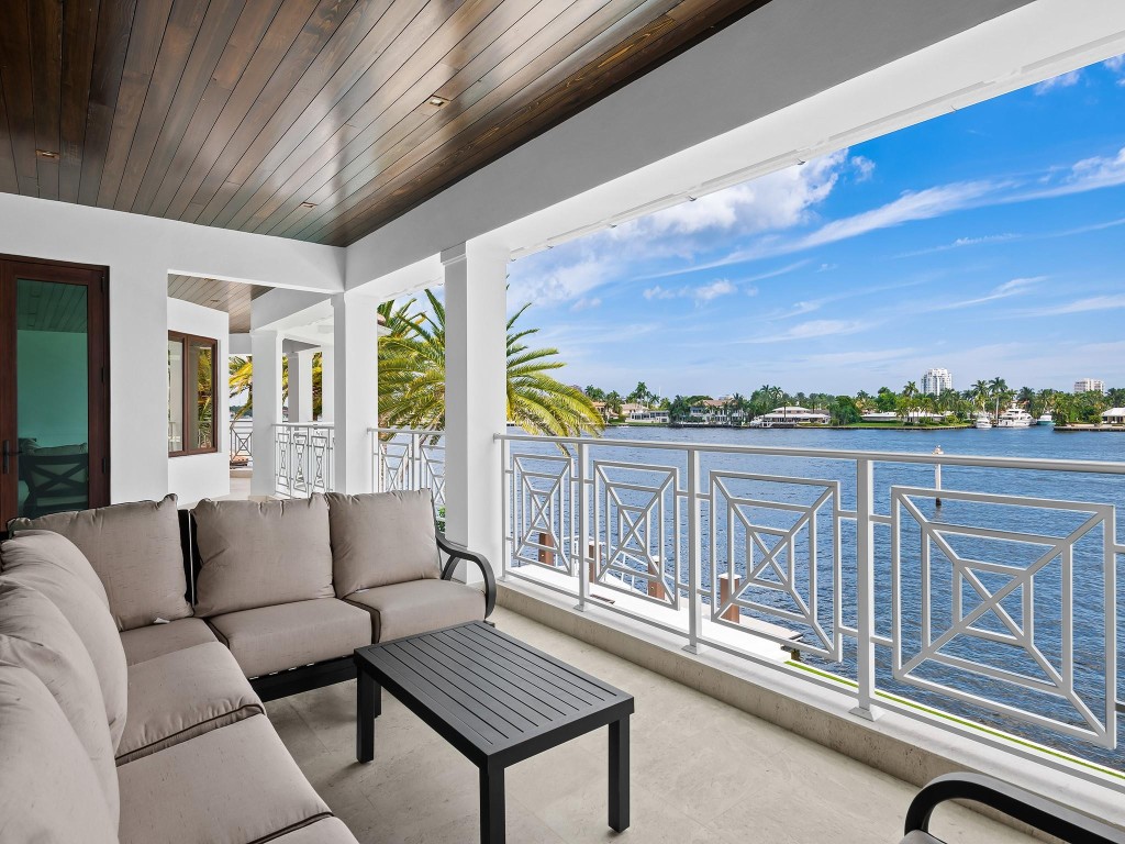 Lauderdale Harbors - Residential