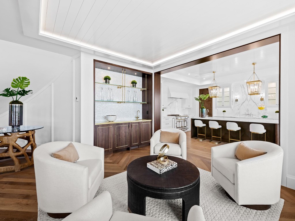 Lauderdale Harbors - Residential