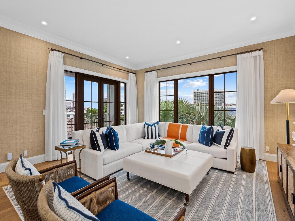 Lauderdale Harbors - Residential