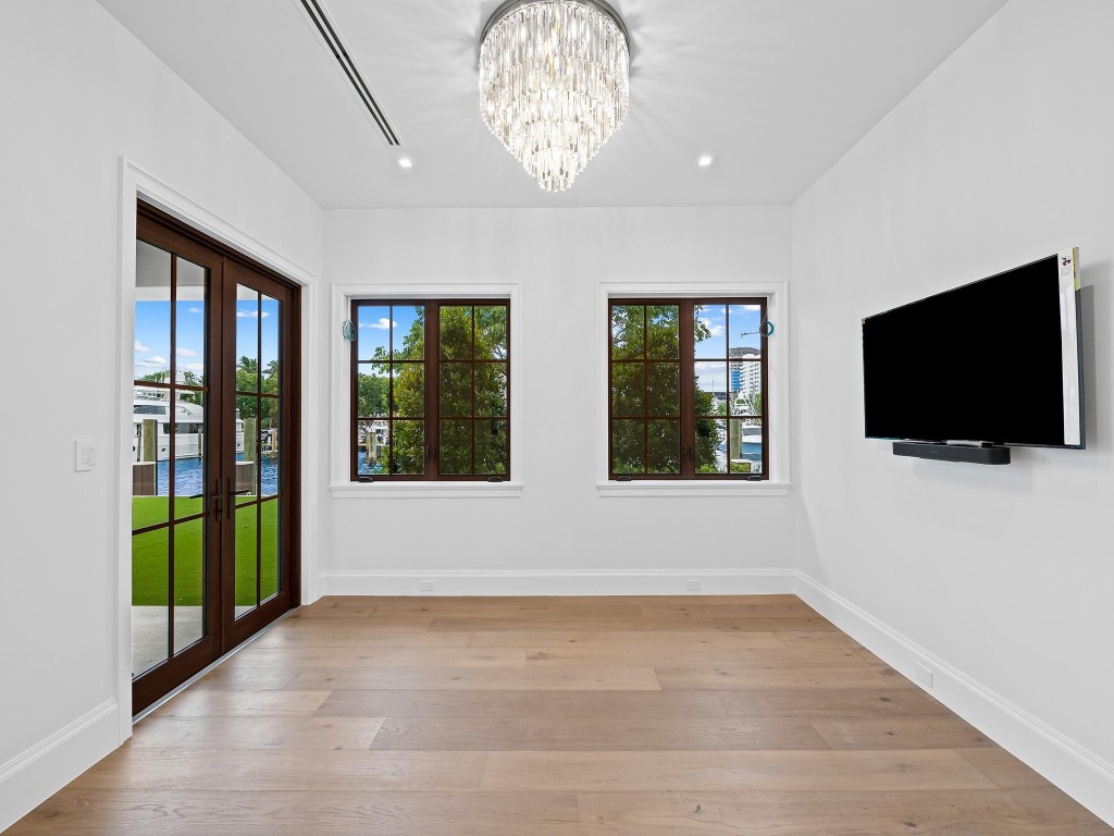 Lauderdale Harbors - Residential