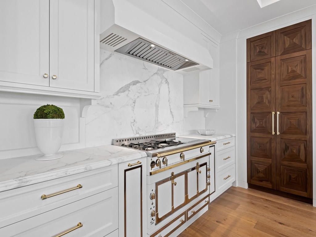 Lauderdale Harbors - Residential