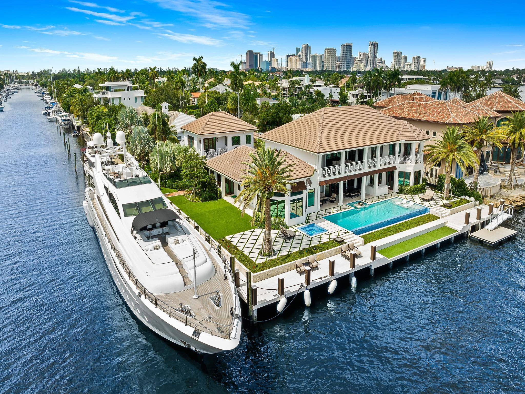 Lauderdale Harbors - Residential