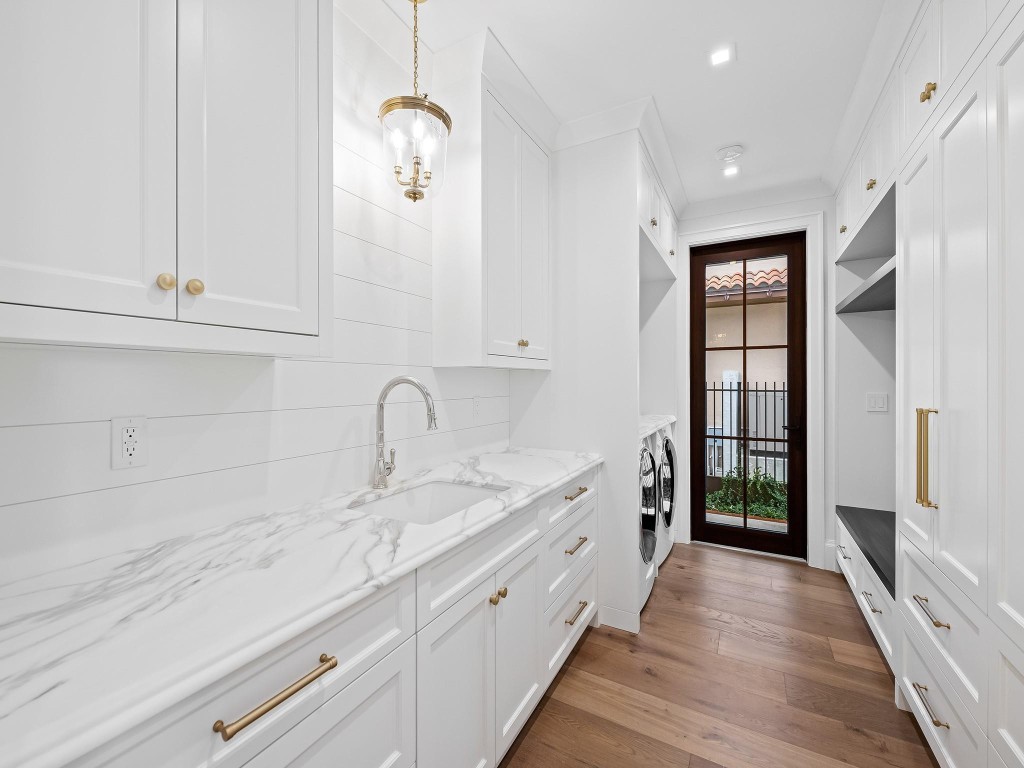 Lauderdale Harbors - Residential