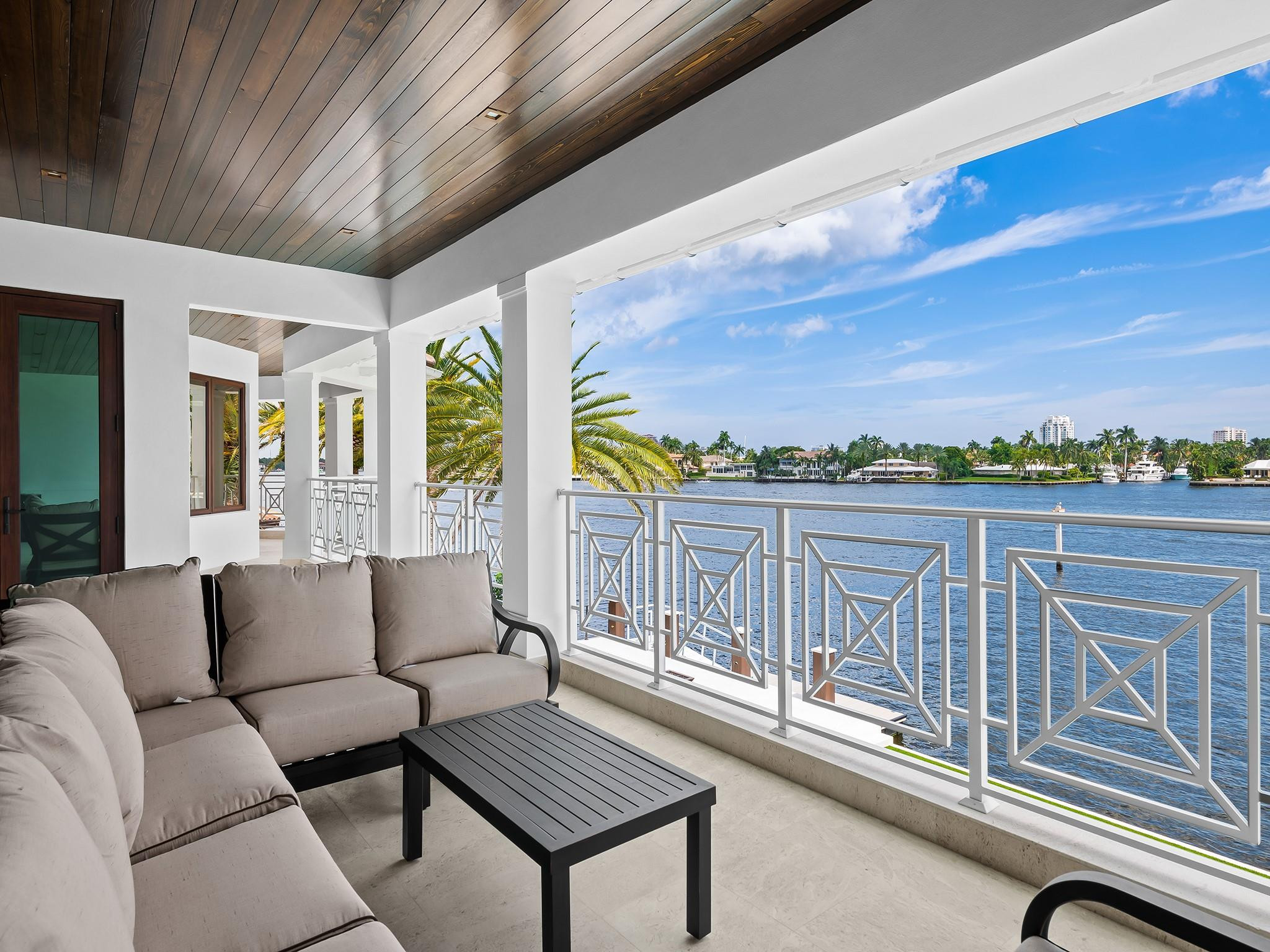 Lauderdale Harbors - Residential