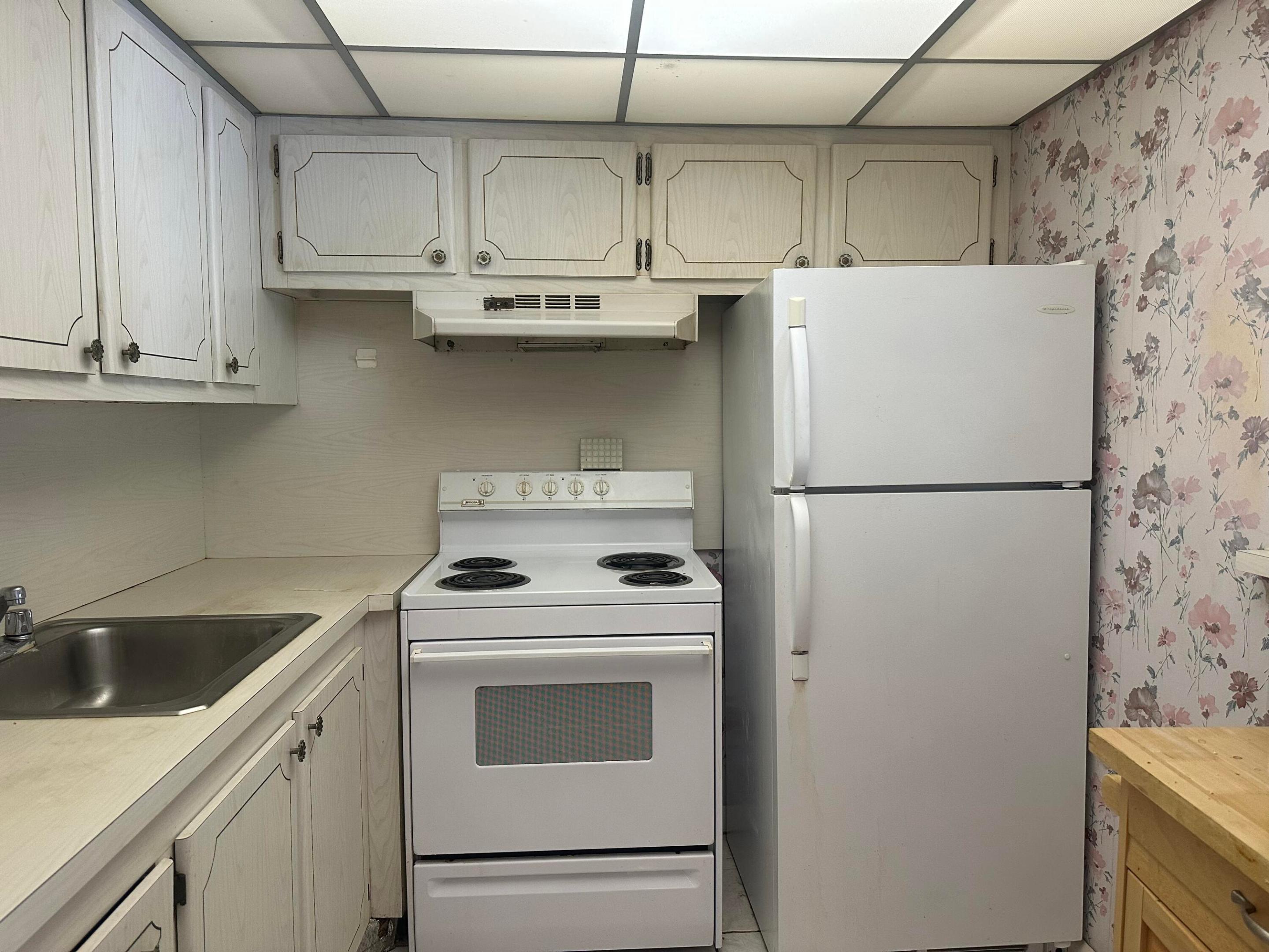 NORTHAMPTON CONDOS - Residential