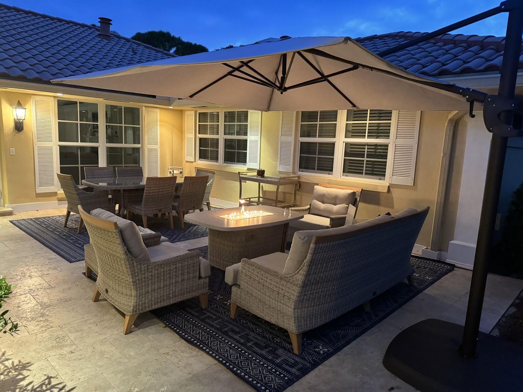 Photo of 10670 Limeberry Drive, Boynton Beach, FL 33436 (MLS # R10956760)