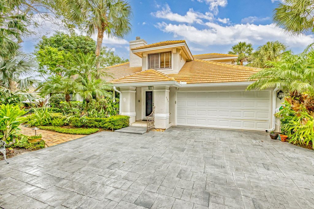 Photo of 464 Coral Cove Drive, Juno Beach, FL 33408 (MLS # R11080693)