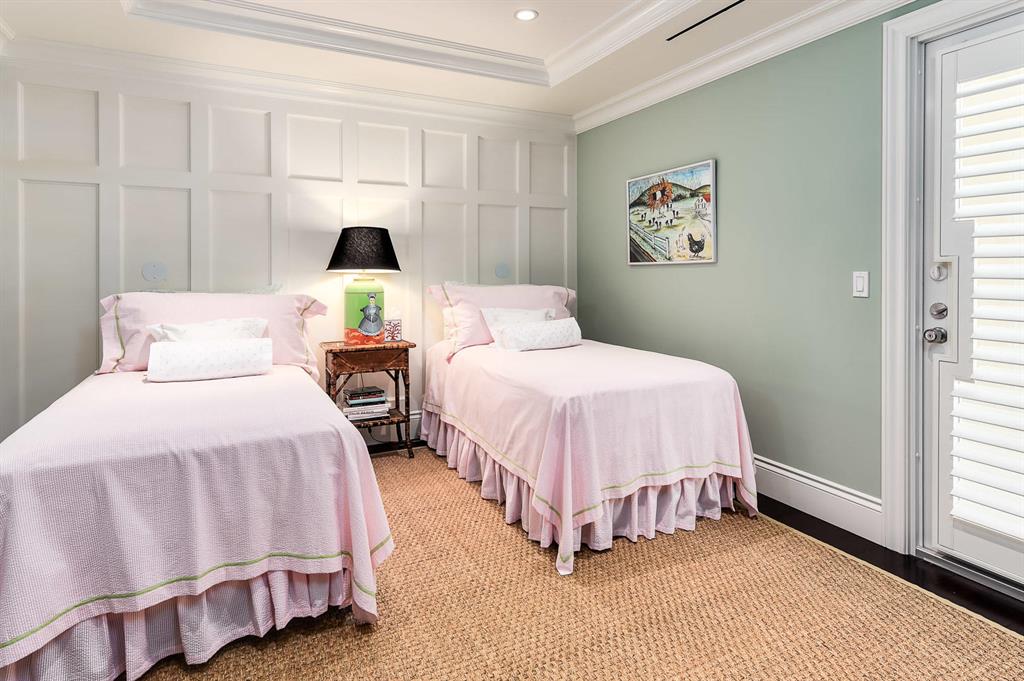 ONE ROYAL PALM WAY CONDO - Residential