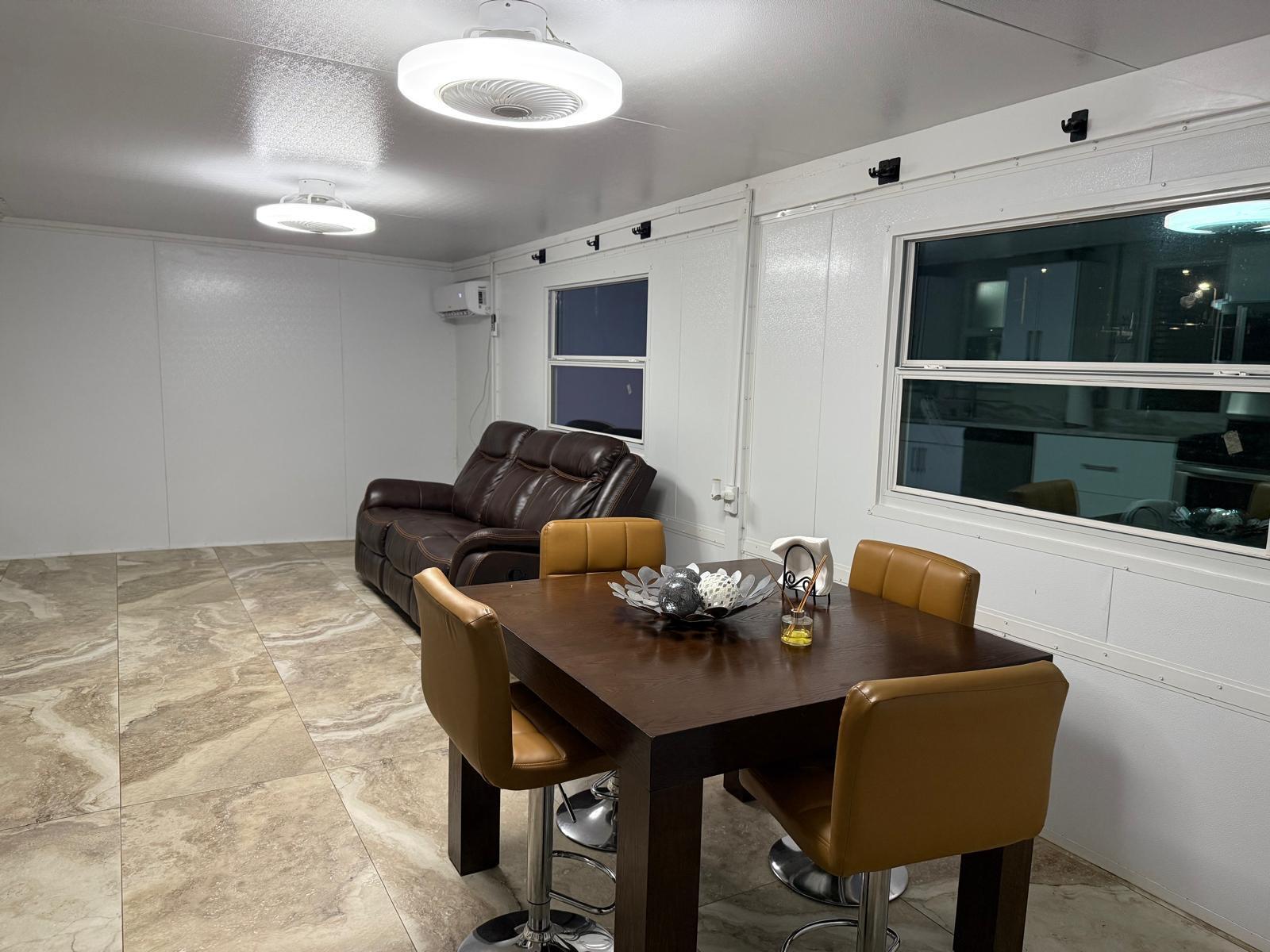 CAM ESTATES - Residential Lease