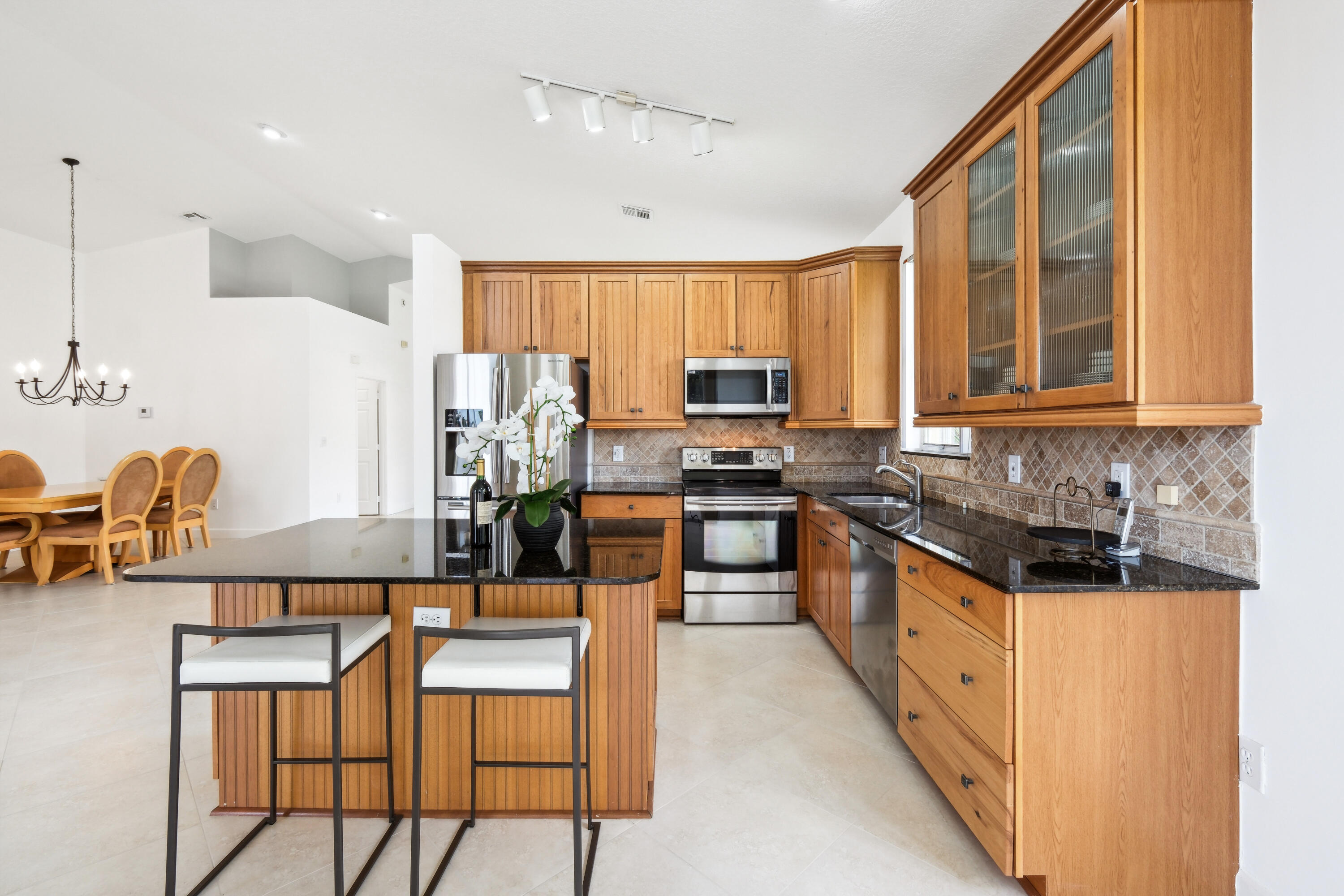 ENCLAVE AT WESTCHESTER - Residential