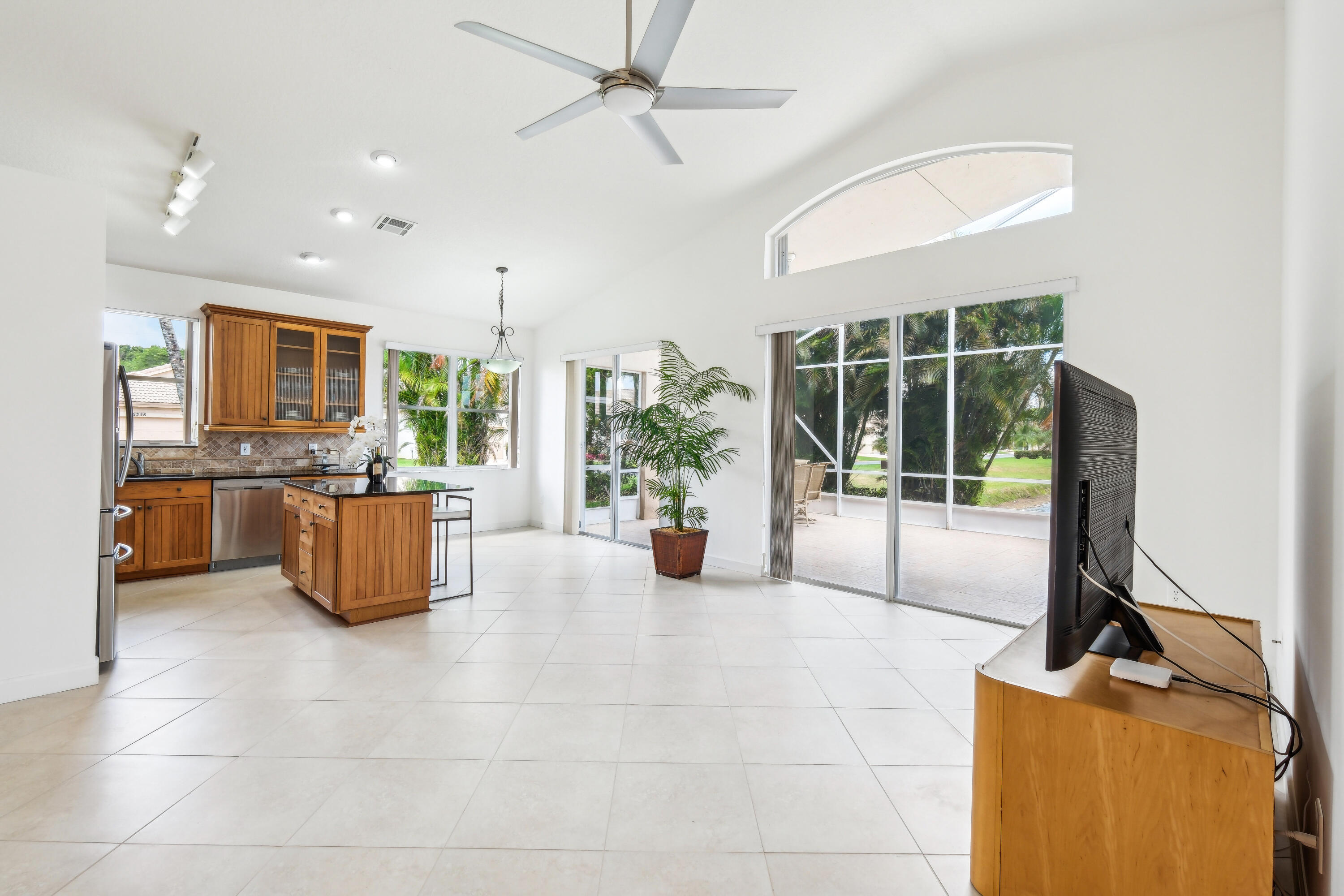 ENCLAVE AT WESTCHESTER - Residential