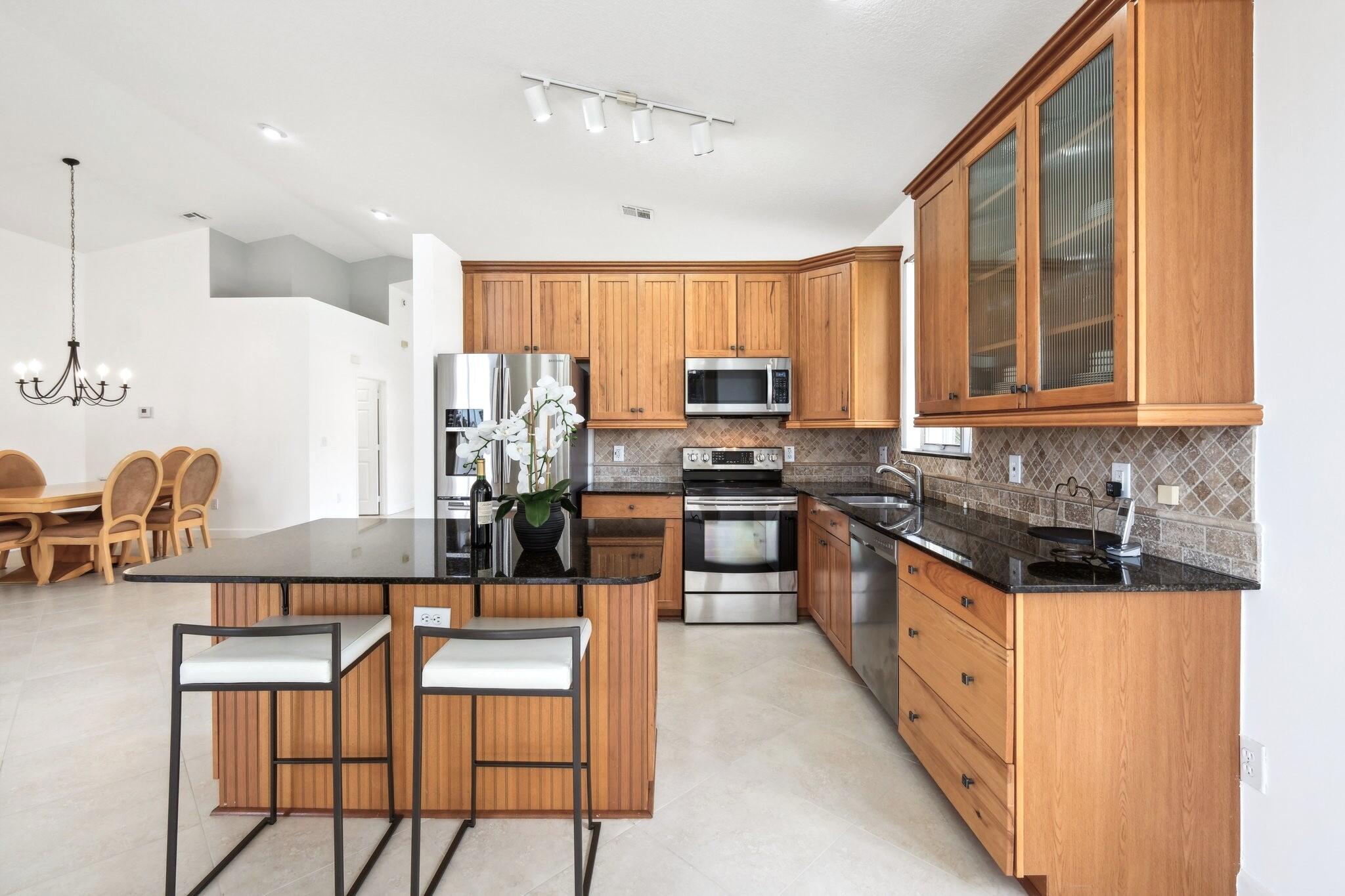 ENCLAVE AT WESTCHESTER - Residential