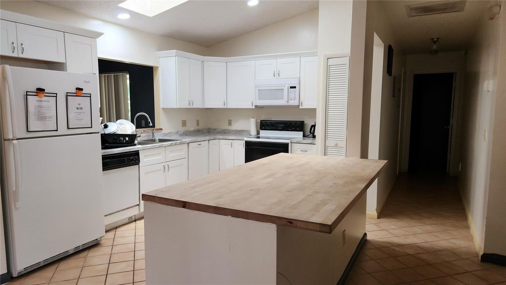 Photo of 2249 SE Melaleuca Blvd, Port Saint Lucie, FL 34952 (MLS # F10528794)