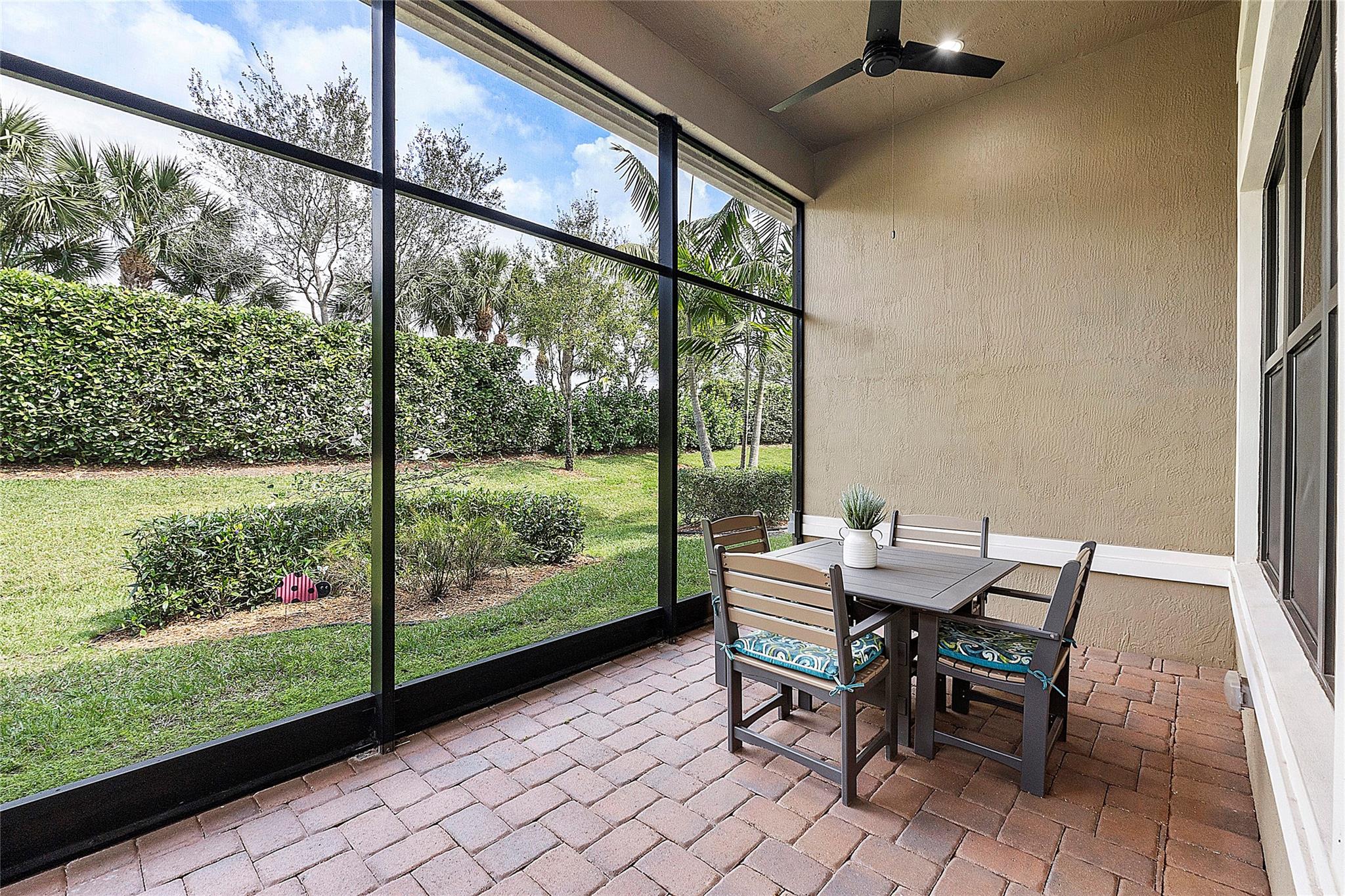 FOUR SEASONS - Residential