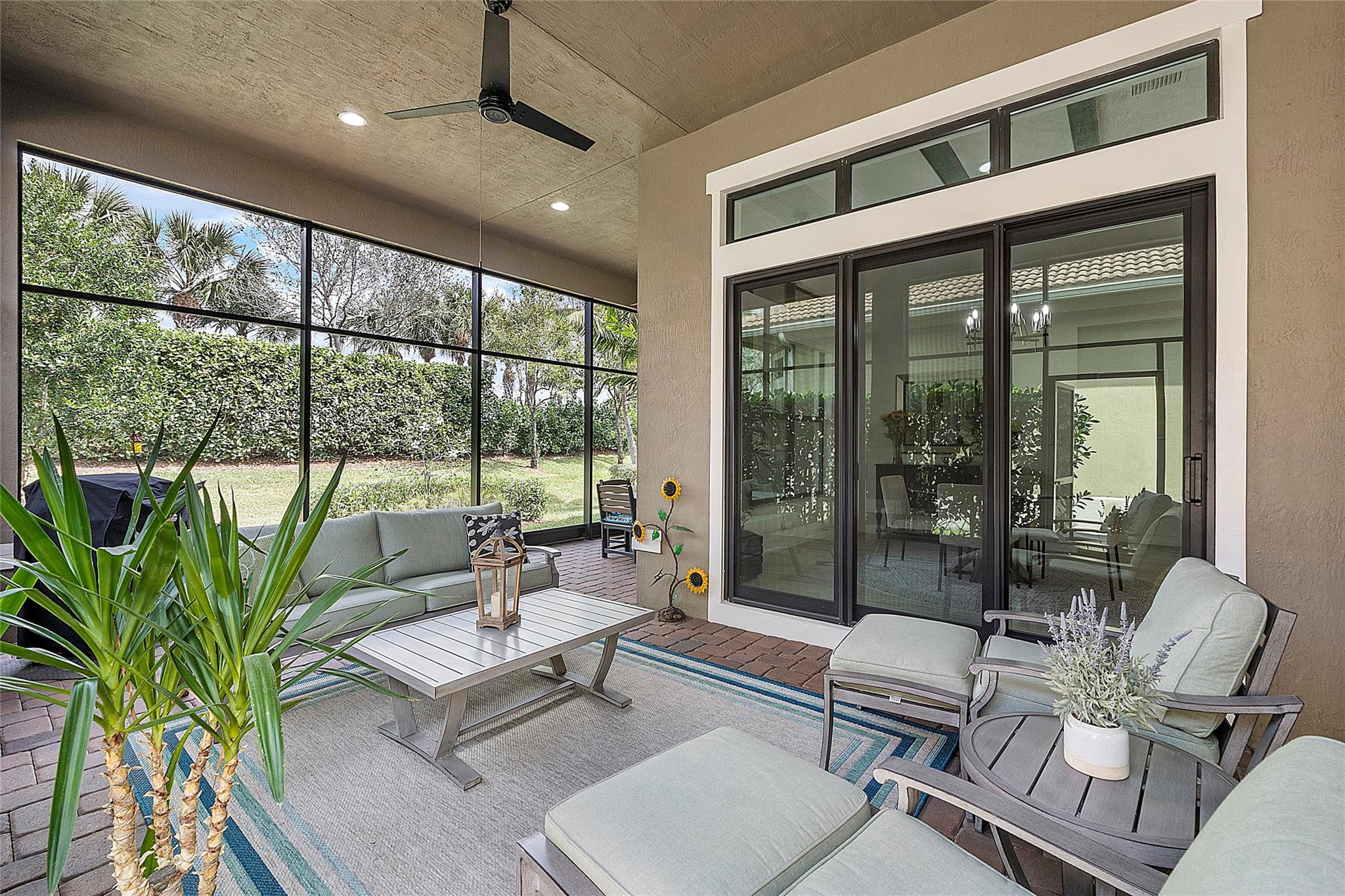 FOUR SEASONS - Residential