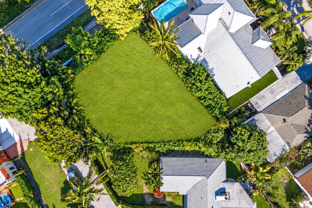 Photo of 491 NEPTUNE Road, Juno Beach, FL 33408 (MLS # B26085689)