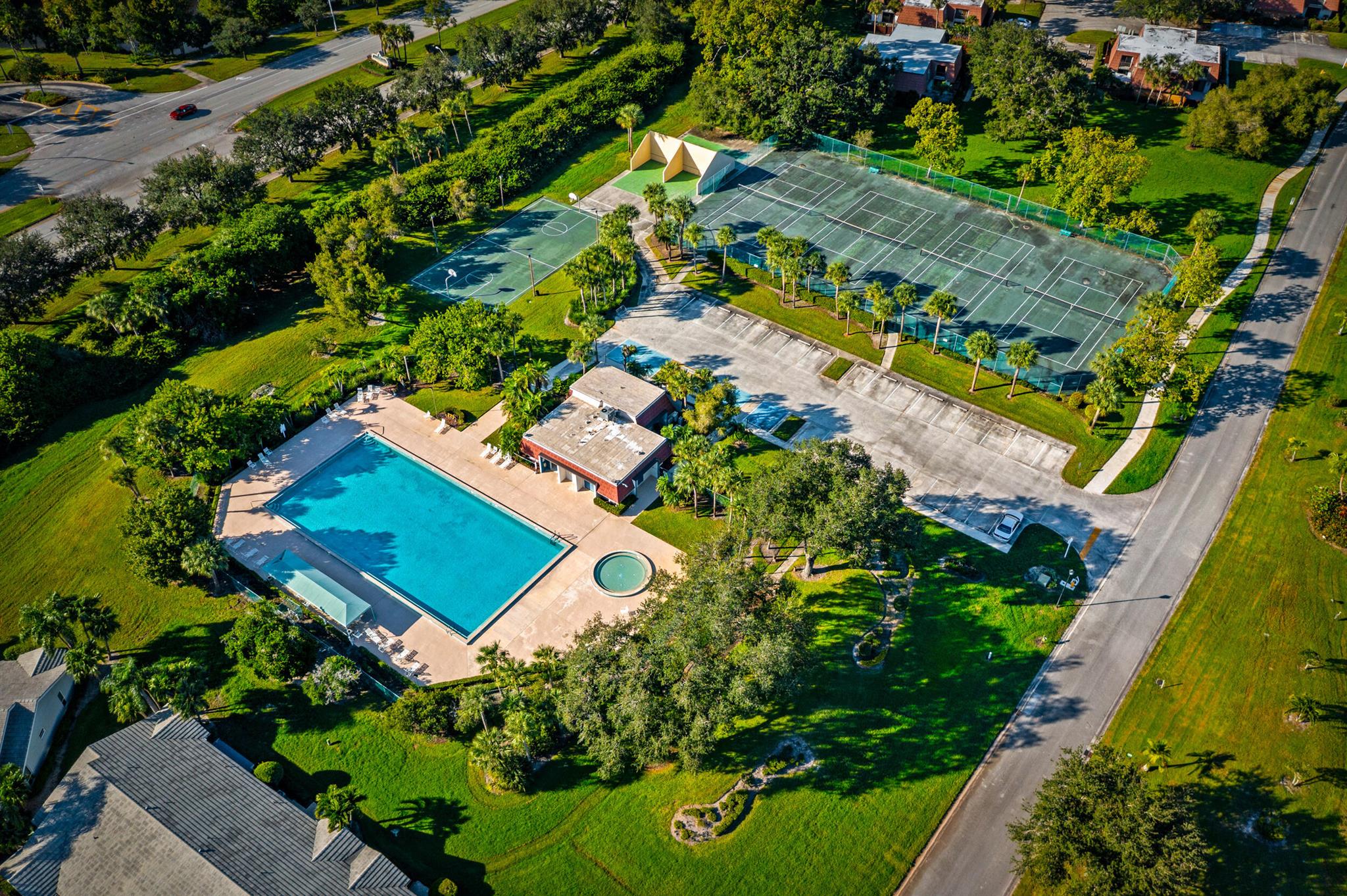 STAMFORD AT SUNSET TRACE - Residential