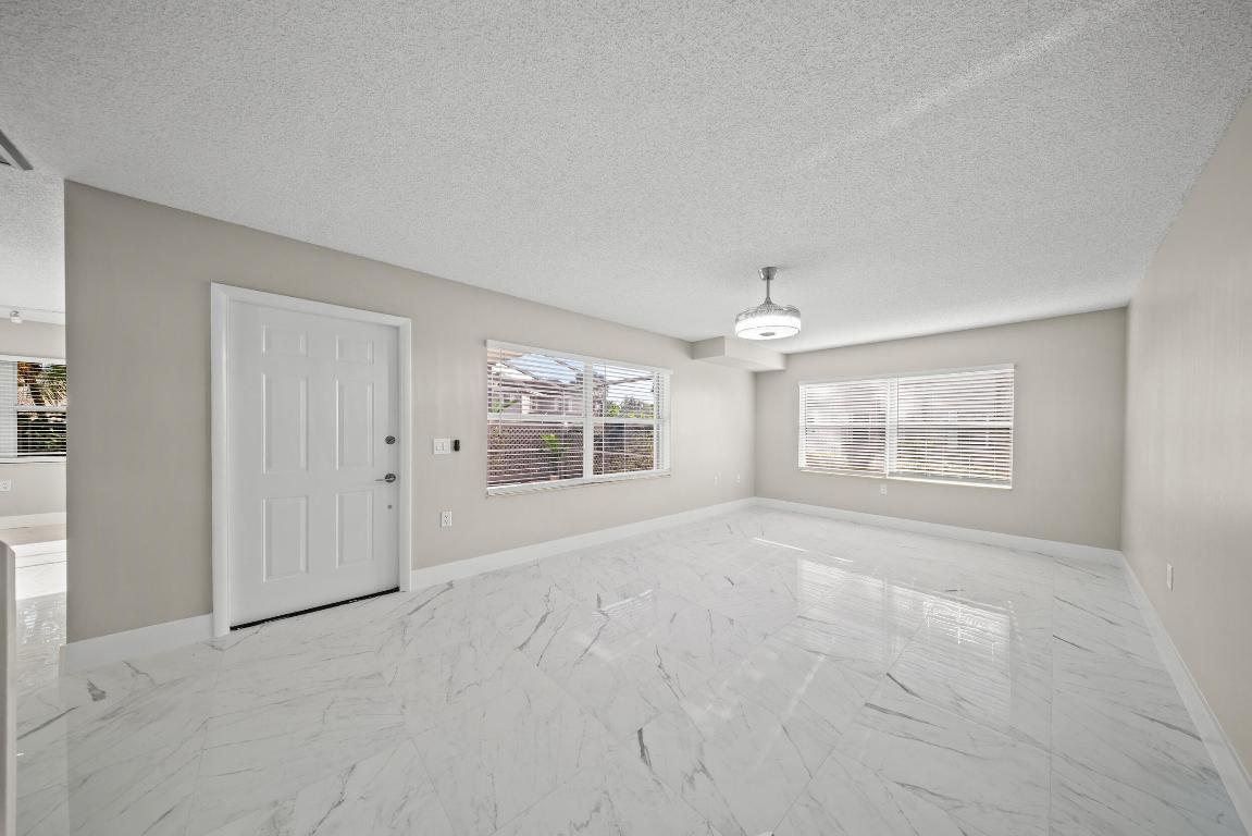 3389 SW Sunset Trace Circle