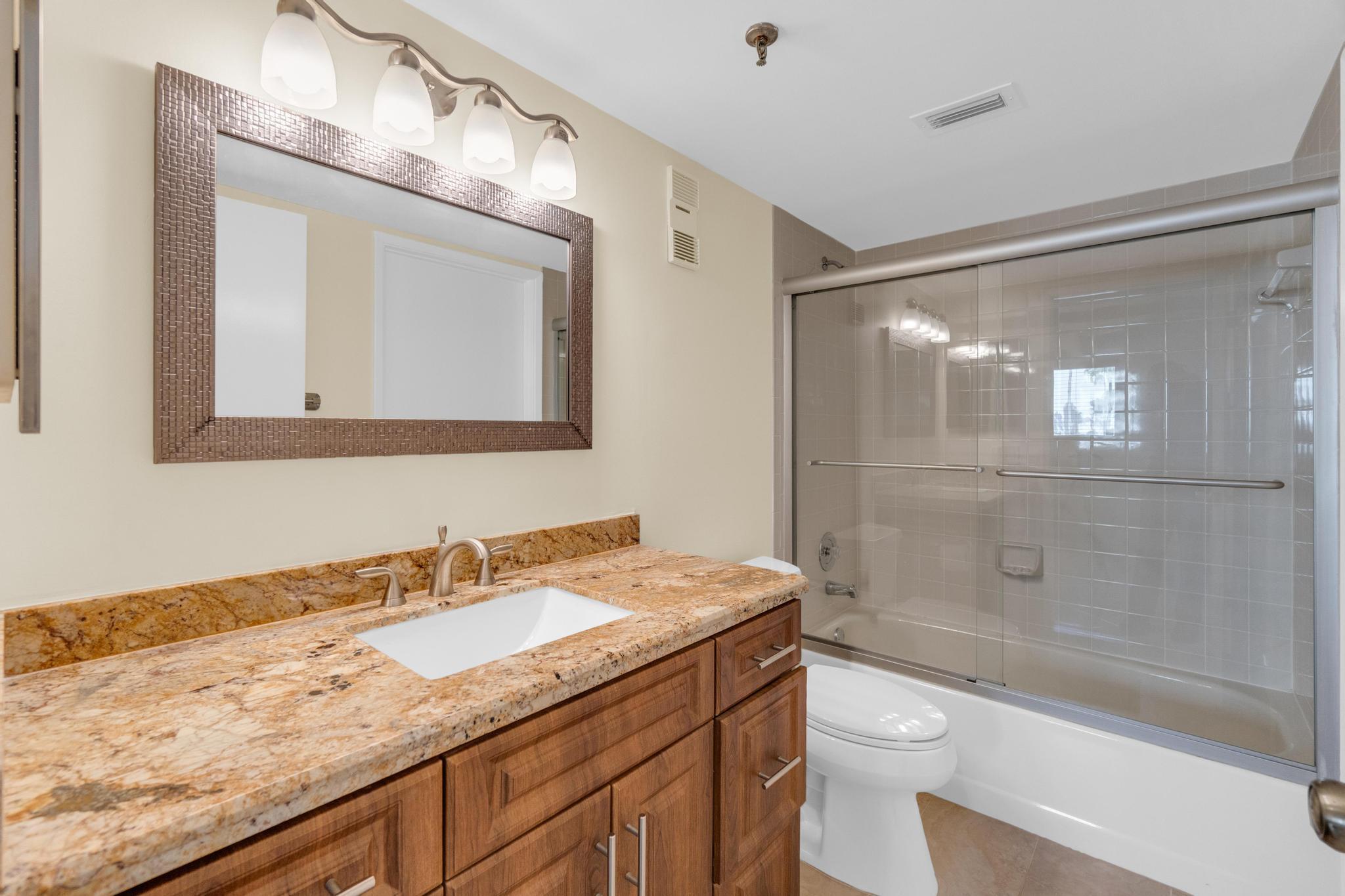 HUNTINGTON LAKES SEC FIVE - Residential