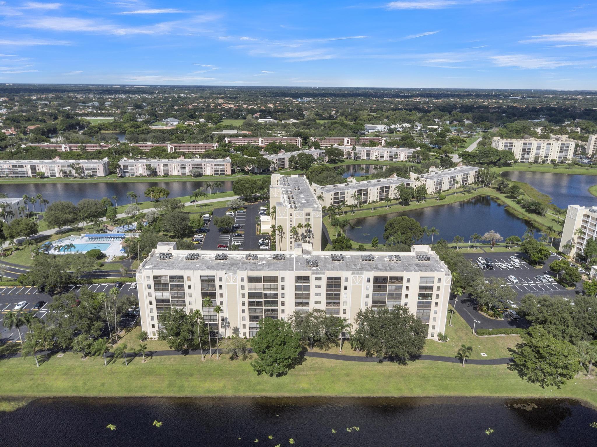 HUNTINGTON LAKES SEC FIVE - Residential