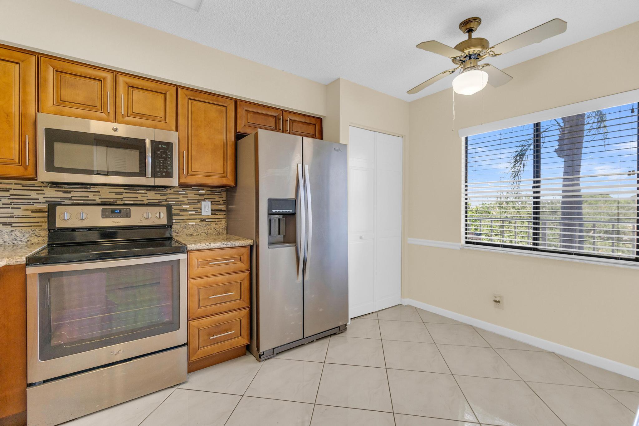 HUNTINGTON LAKES SEC FIVE - Residential