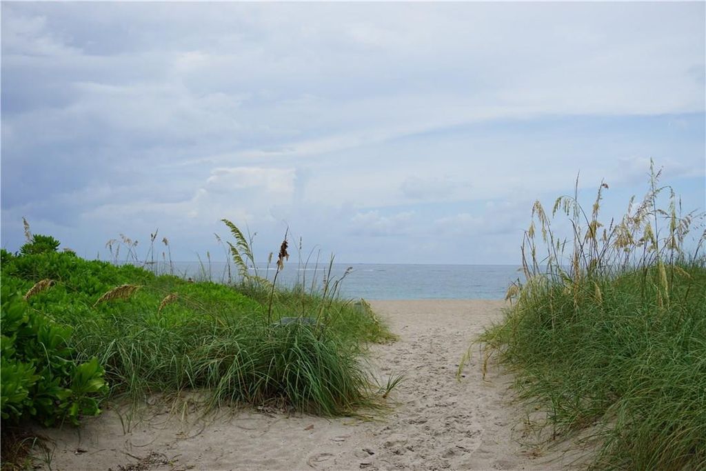 Photo of 517 Briny Avenue #4, Pompano Beach, FL 33062 (MLS # F10549092)