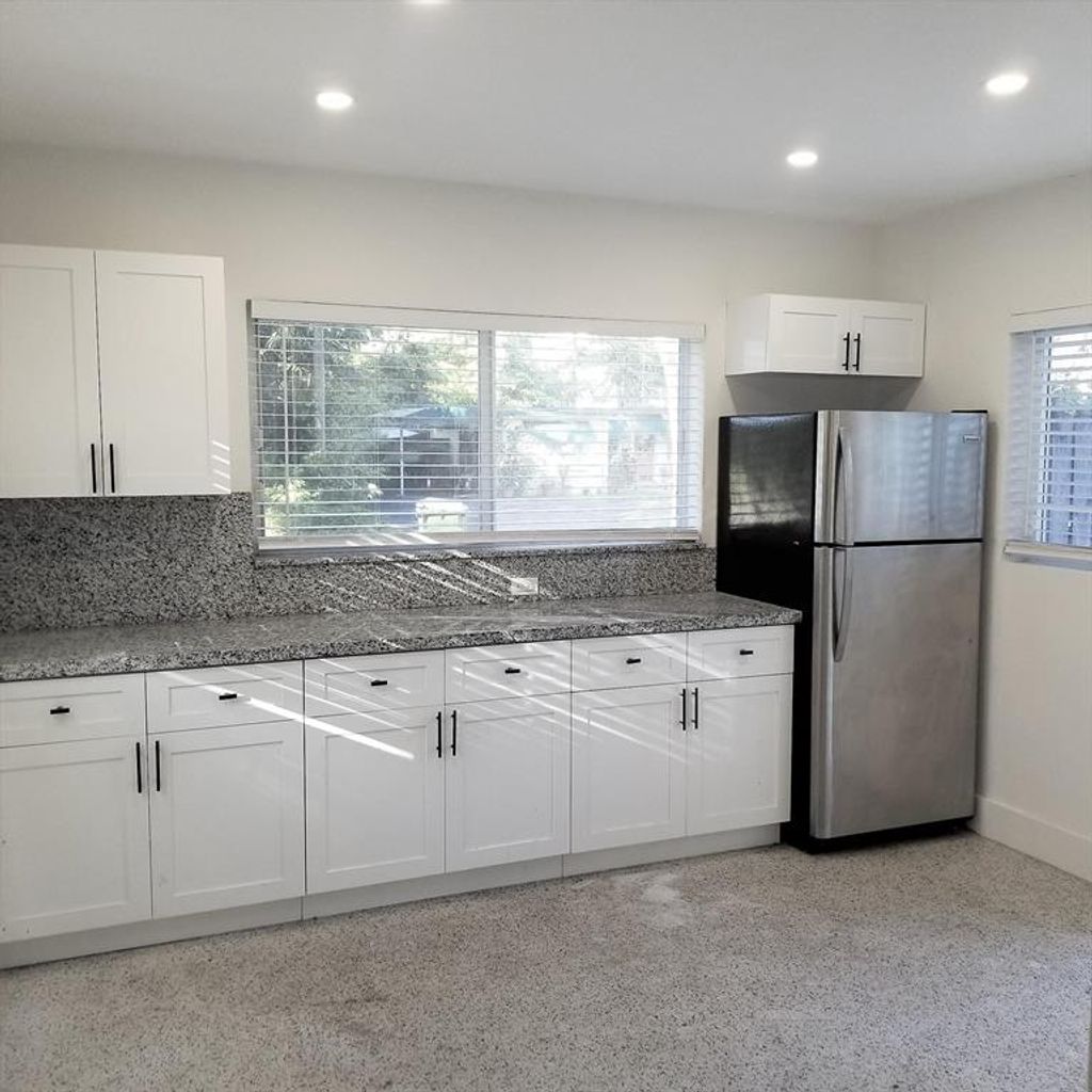 Photo of 1548 SW 23rd Court, Fort Lauderdale, FL 33315 (MLS # R10872660)