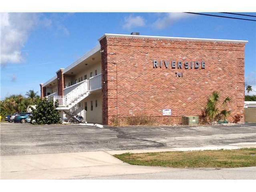 Photo of 761 Hummingbird Way #101, North Palm Beach, FL 33408 (MLS # R10727414)