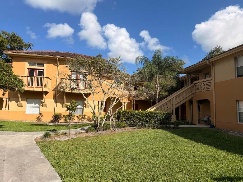 Photo of 4823 Via Palm Lakes #1322, West Palm Beach, FL 33417 (MLS # B26038090)