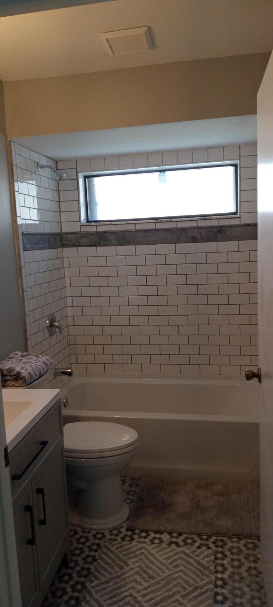 LAKESIDE GREEN 8 - Residential