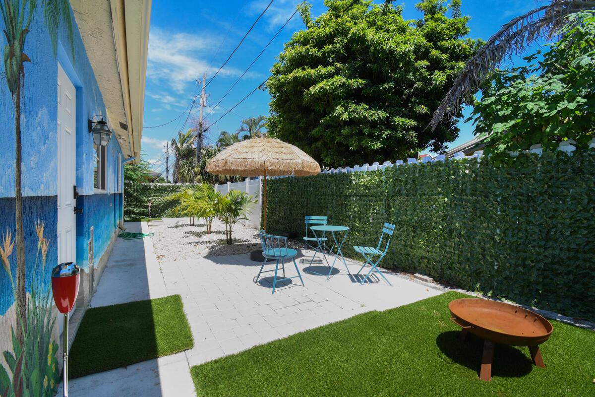 951 Green Street