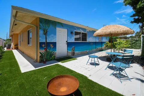 951 Green Street, West Palm Beach, FL MLS: R11085350