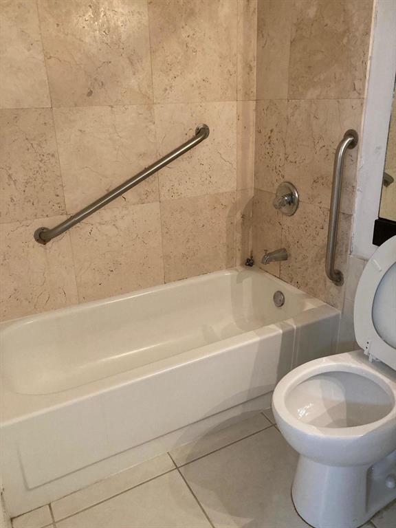 SOUTH SHORE 1 OF WELLINGTON - Residential Lease