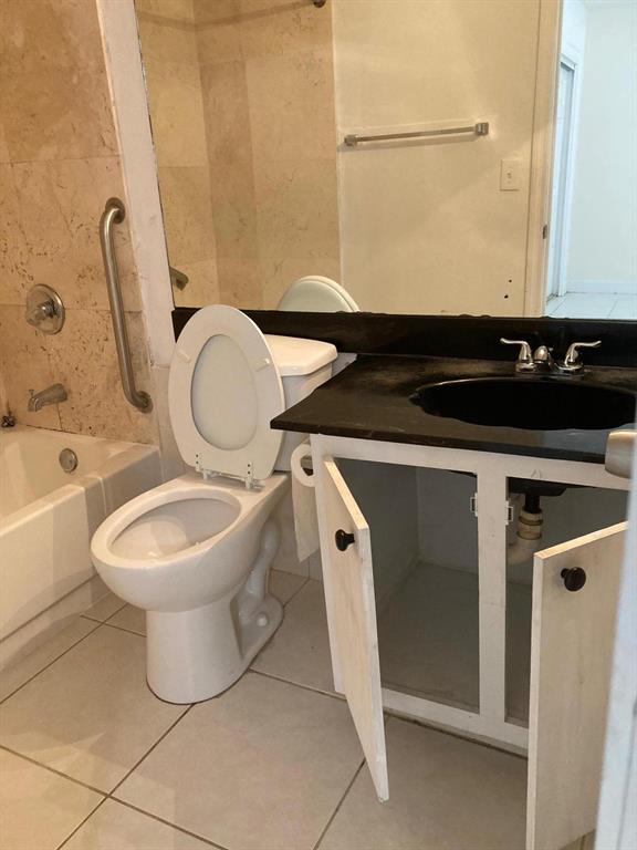 SOUTH SHORE 1 OF WELLINGTON - Residential Lease